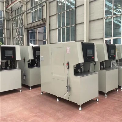Automatinis PVC langų rėmo kampų valiklis